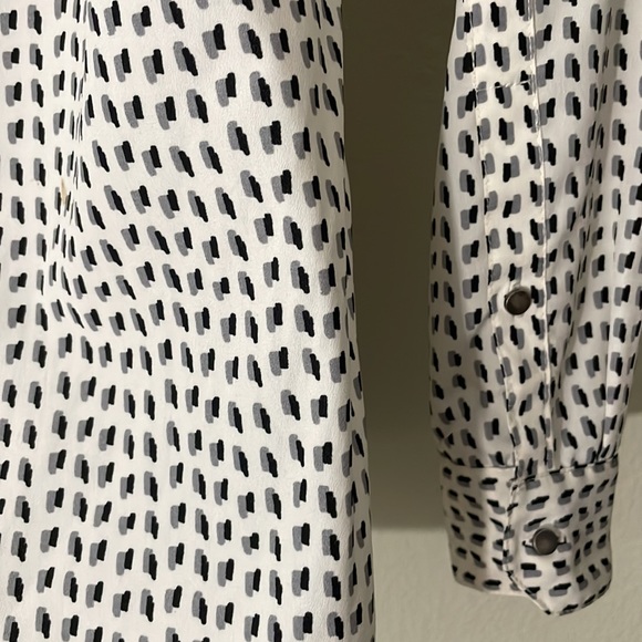 Cream 1/2 Button Down Shirt - Picture 5 of 5